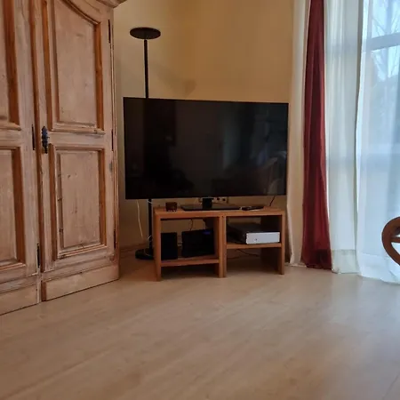 Fleurie Apartment *